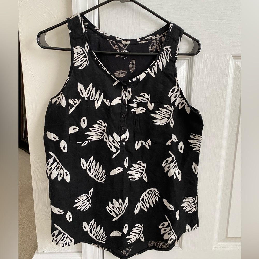 LOFT black and cream tank, size M